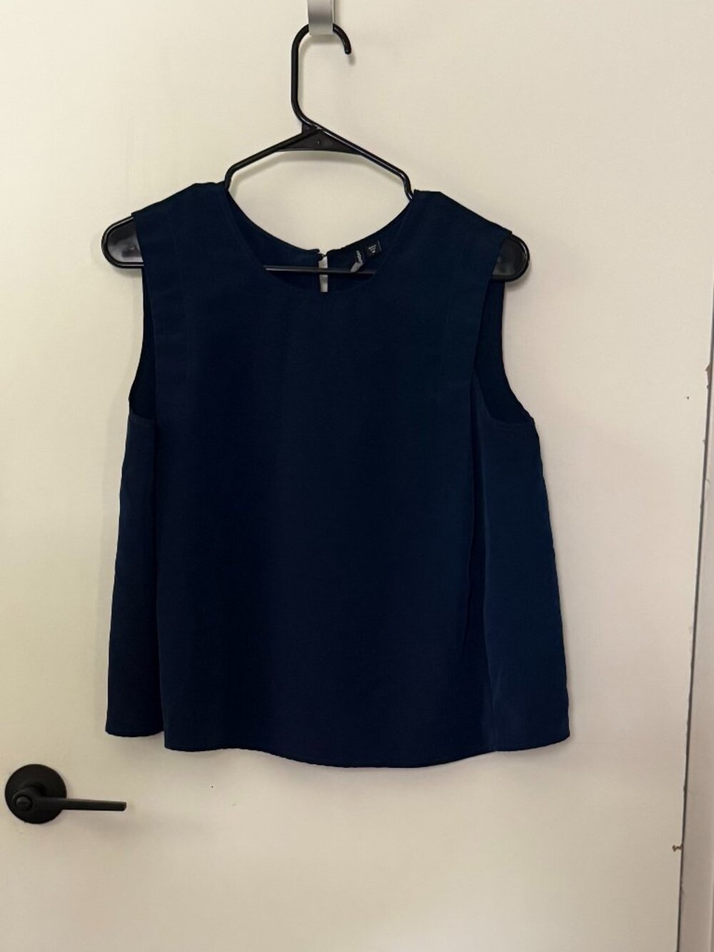 Paris Sunday Navy Sleeveless Blouse Size M